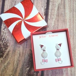 Betsey Johnson cat Christmas earrings
